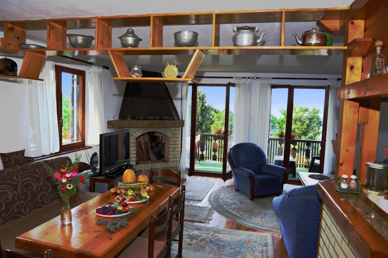 Merak Holiday Home فيسوكو المظهر الخارجي الصورة